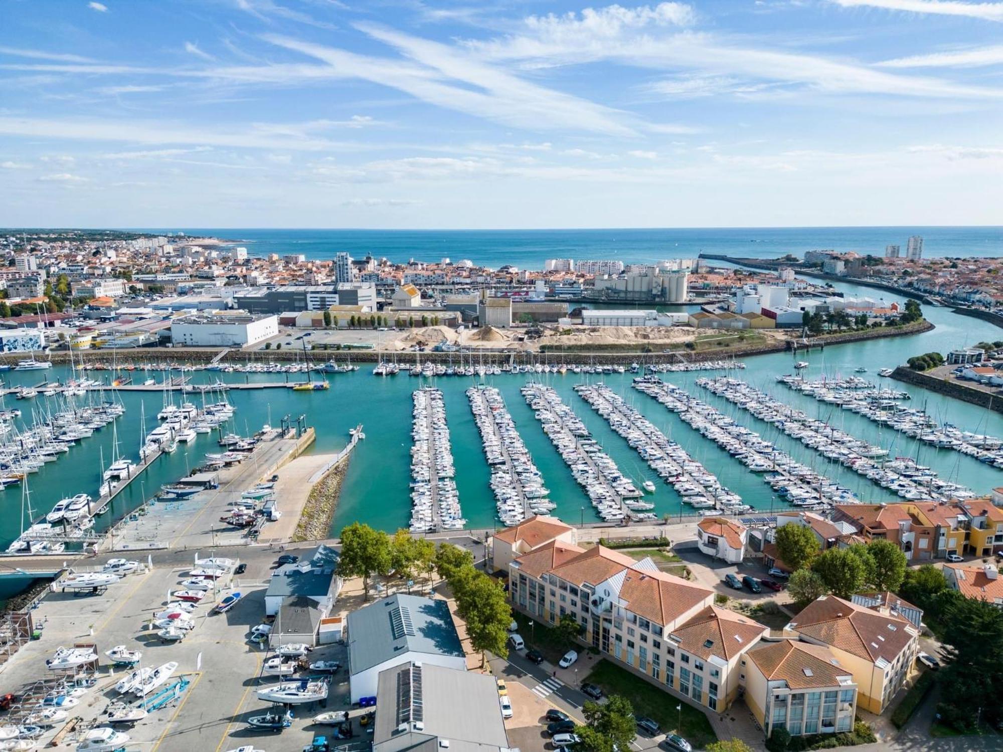 Appartement 1 Chambre, Avec Loggia Et Vue Sur Le Port Olona La Chaume 외부 사진
