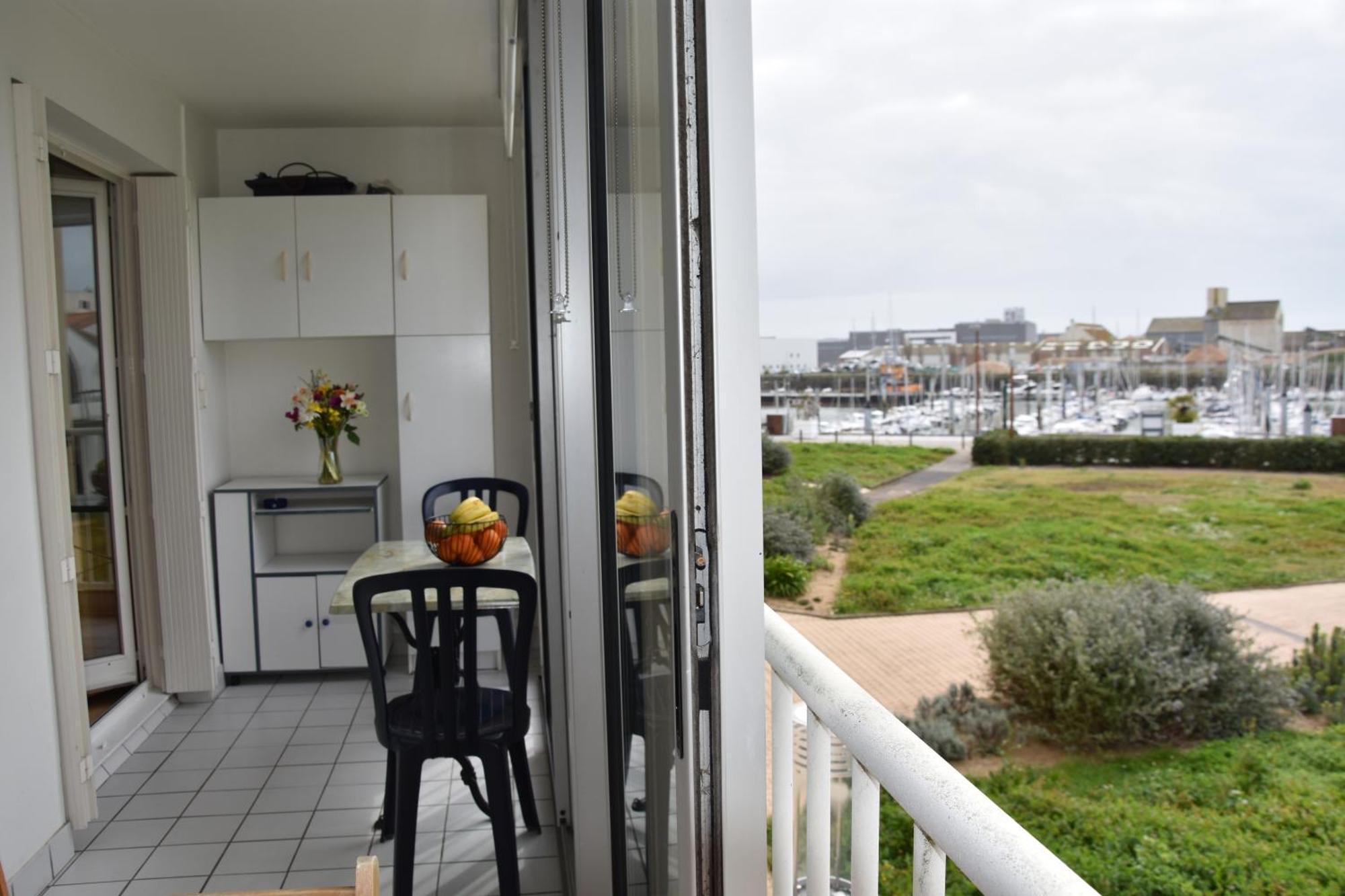 Appartement 1 Chambre, Avec Loggia Et Vue Sur Le Port Olona La Chaume 외부 사진